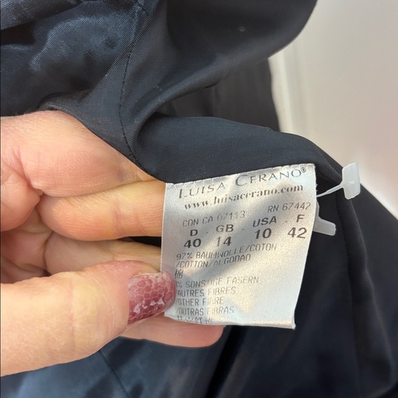 Elegant Black Velvet Women's Jacket - Picture 10 of 10